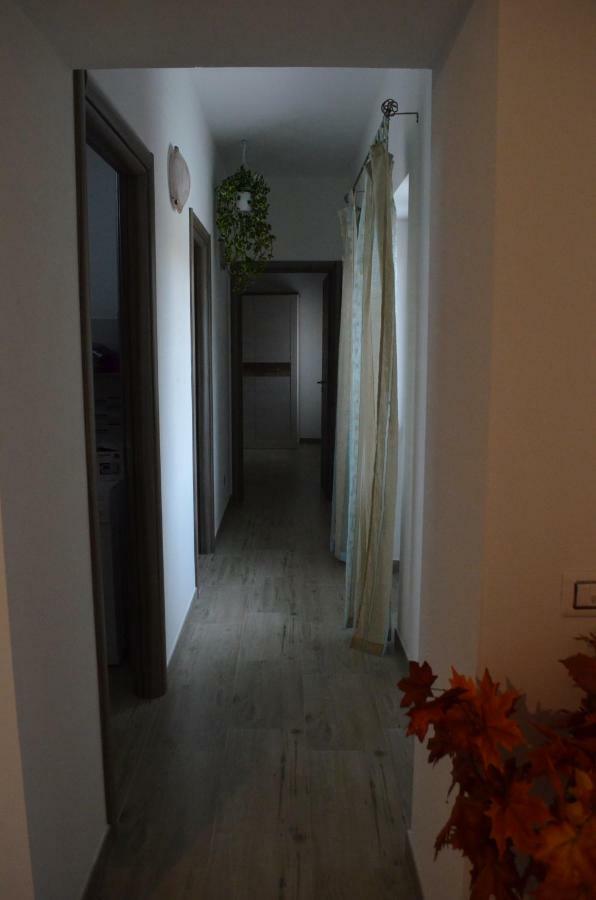 San Giovanni Suèrgiu Appartamento Vacanza Da Luisa מראה חיצוני תמונה