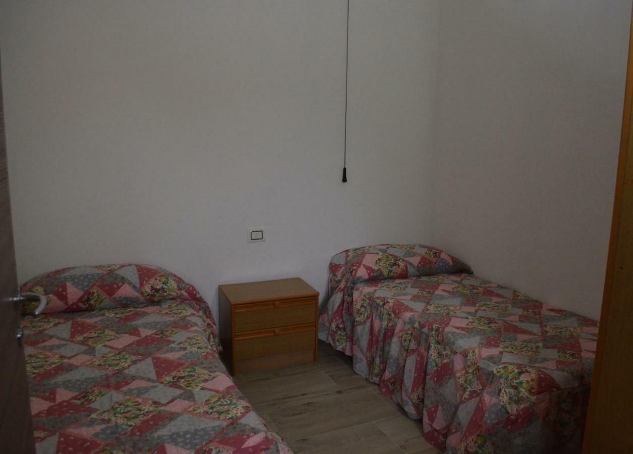 San Giovanni Suèrgiu Appartamento Vacanza Da Luisa מראה חיצוני תמונה